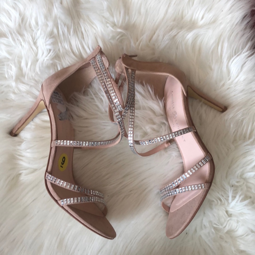 ‼️NWT‼️ Chinese laundry beige heels